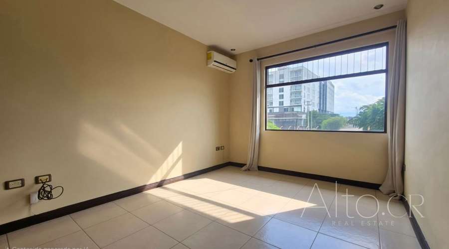 SAN RAFAEL DE ESCAZU  |  EXCELENTE UBICACION  |  3  HABITACIONES   - Imagen 8