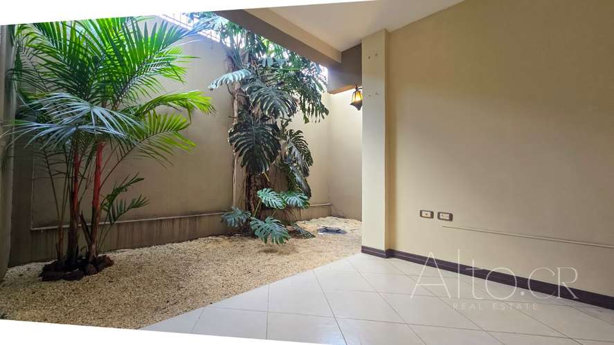 SAN RAFAEL DE ESCAZU  |  EXCELENTE UBICACION  |  3  HABITACIONES   - Imagen 4