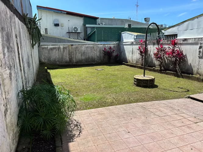 PROPIEDAD CON EXCELENTE UBICACION EN ALAJUELA CENTRO - Imagen 6