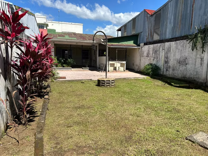 PROPIEDAD CON EXCELENTE UBICACION EN ALAJUELA CENTRO - Imagen 5