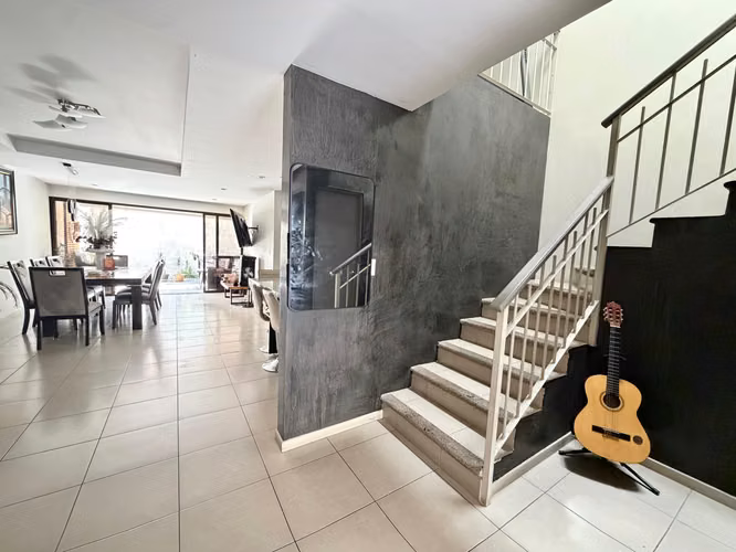 267 / Casa / Venta / Santa Ana / Condominio / Centrico / Seguro /OPORTUNIDAD - Imagen 13