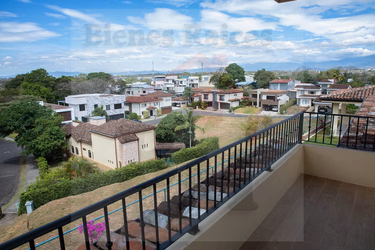 Se Vende Preciosa Vivienda en Condominio en Pozos de Santa Ana !!! - Imagen 8