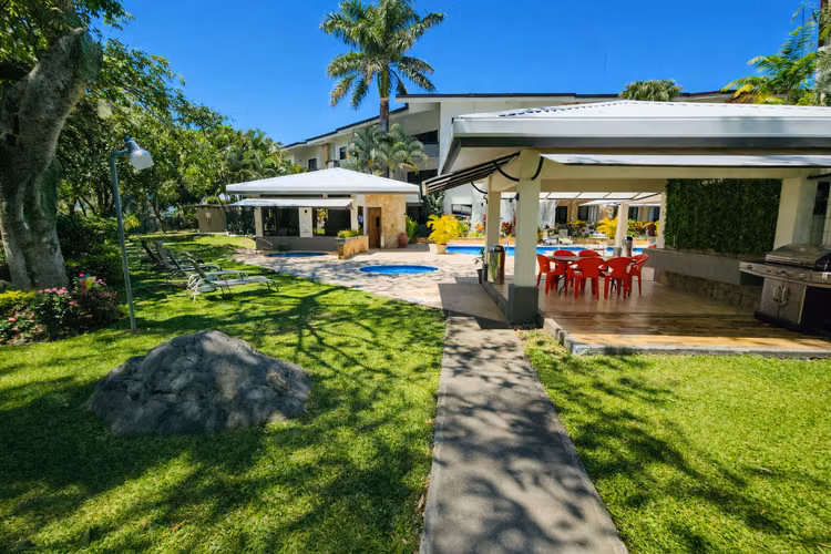 Alquiler de Apartamento en Avalon Santa Ana amoblado - Imagen 13