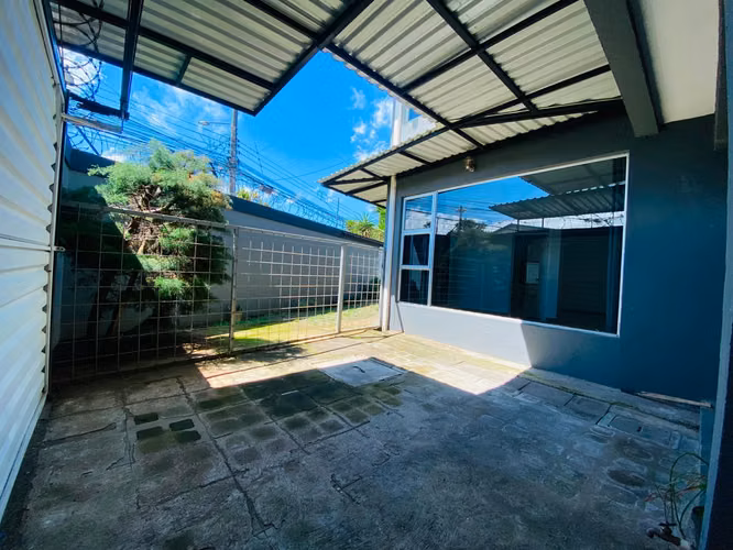 Venta de Casa en Moravia a 10 min del Centro MUY AMPLIA