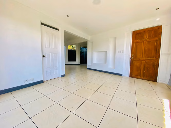 Venta de Casa en Moravia a 10 min del Centro MUY AMPLIA