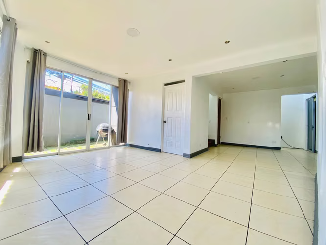 Venta de Casa en Moravia a 10 min del Centro MUY AMPLIA