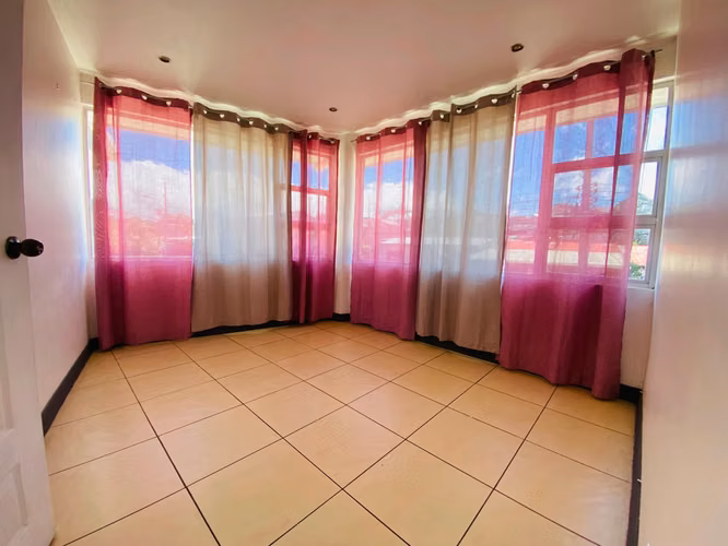 Venta de Casa en Moravia a 10 min del Centro MUY AMPLIA
