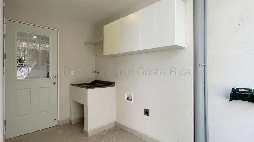 House for Sale – Güachipelín, Escazú  EB27-316 - Imagen 7