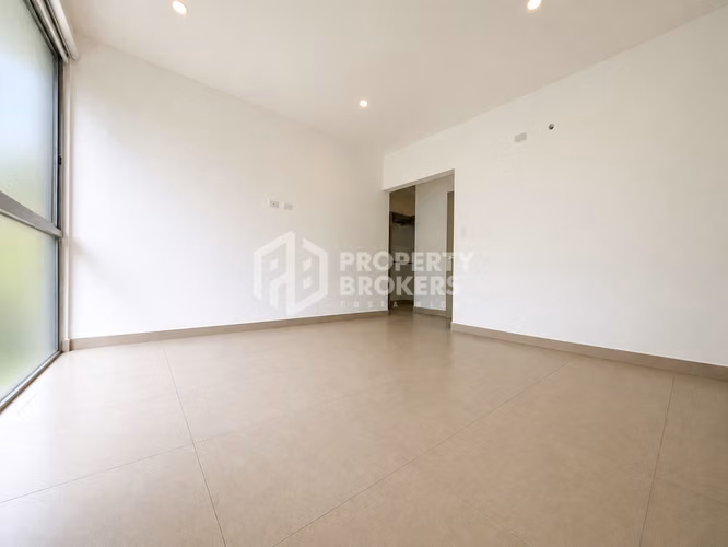 Alquiler de casa en Vistas de Santa Ana | 2 hab | Jardín