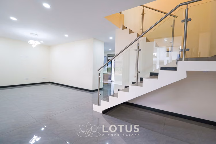 Casa para estrenar en Condominio Distrito San Juan, CÓDIGO AJ005 - Imagen 3
