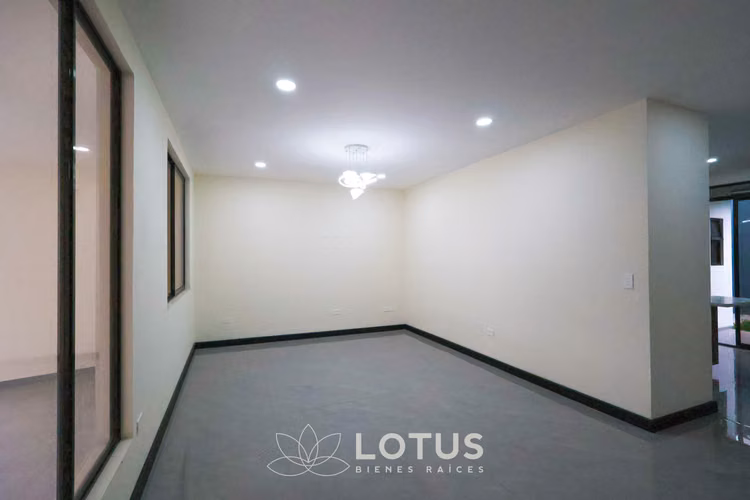 Casa para estrenar en Condominio Distrito San Juan, CÓDIGO AJ005 - Imagen 4
