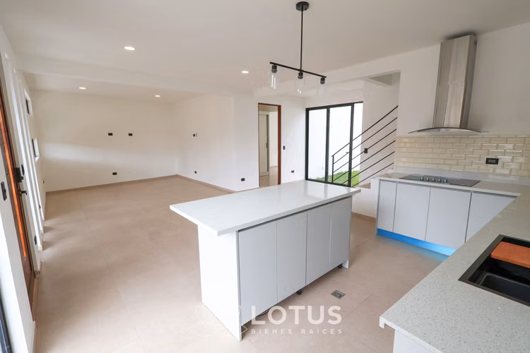 Casa para estrenar en Condominio Distrito San Juan, CÓDIGO AJ032 - Imagen 6