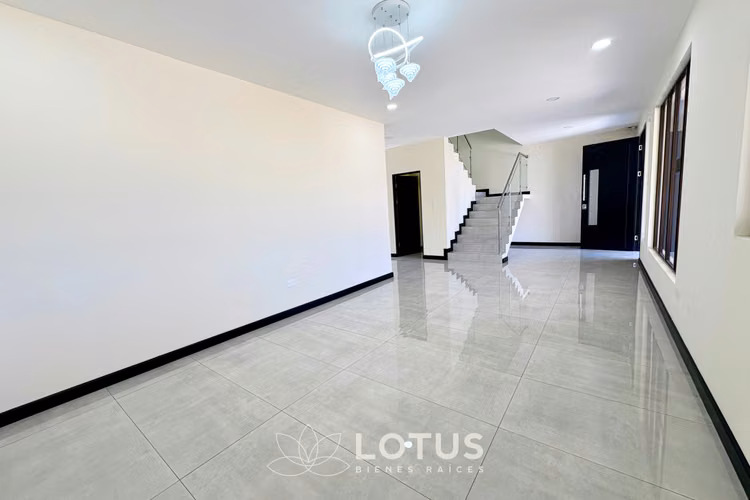 Casa en Venta para Estrenar en Condominio Distrito San Juan, Cód. AJ069 - Imagen 3