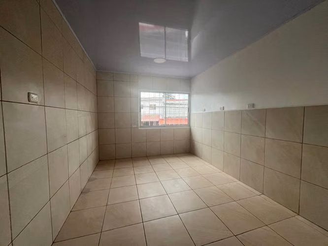 Alquiler de Local Comercial de 37m2 por El Higueron ID 6099