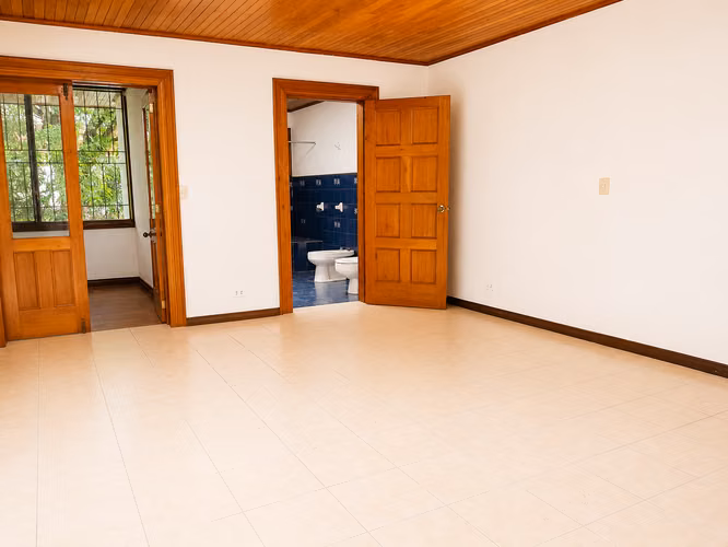 ALQUILER CASA CURRIDABAT | PLAZA DEL SOL | 4 HAB. | 550 m² | $2.100 - Imagen 8