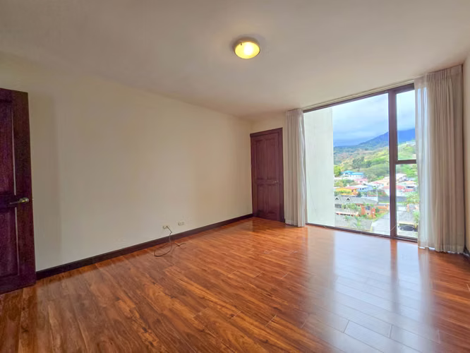 APARTAMENTO DE 330 M2 CON FULL VISTA EN BELLO HORIZONTE ESCAZU - Imagen 11