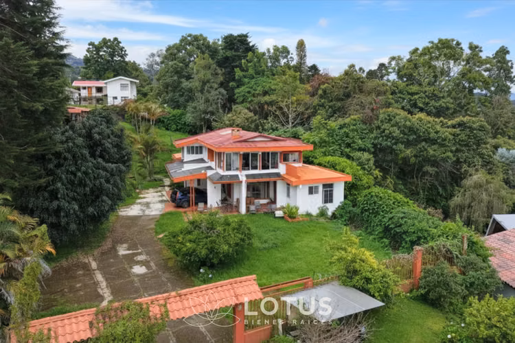 Casa en Venta en San Ramon de Tres Ríos, Rodeada de Naturaleza , Cód. AJ011 - Imagen 2