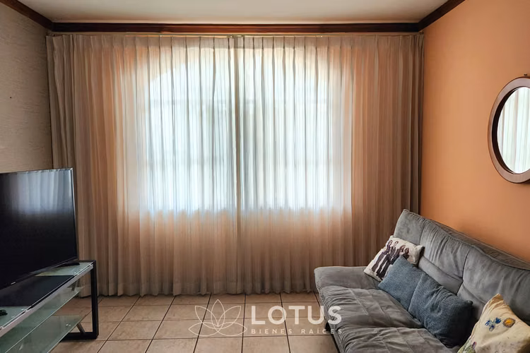 Apartamento de 2 niveles en Condominio Casabella, Curridabat, Cód. AJ010 - Imagen 6