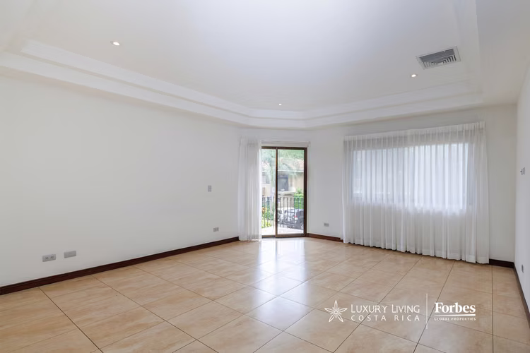 21506 - Casa esquinera 3 hab con terraza y jardín en Pozos, Santa Ana - Imagen 13