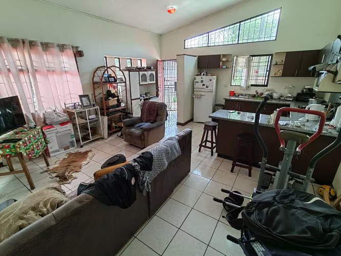 *Venta Casa y Apartamento en Lourdes de Montes de Oca - Imagen 17