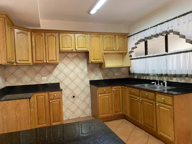 Alquilo casa  4 Habitaciones, independiente, Lomas de Ayarco DISPONIBLE PARA 15 SETIEMBRE - Imagen 7