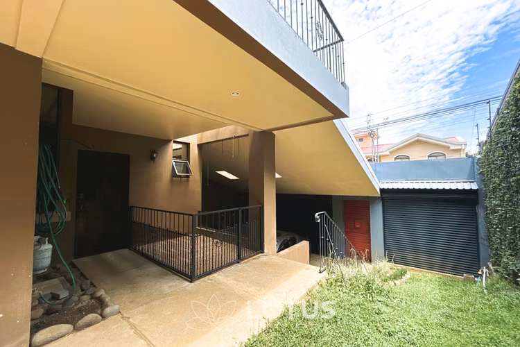 Casa en Residencial Altos de Ayarco, Lomas de Ayarco, Cod. AJ050 - Imagen 3