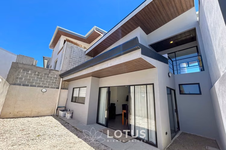 Casa en venta en Condominio Distrito San Juan, CÓDIGO AJ057