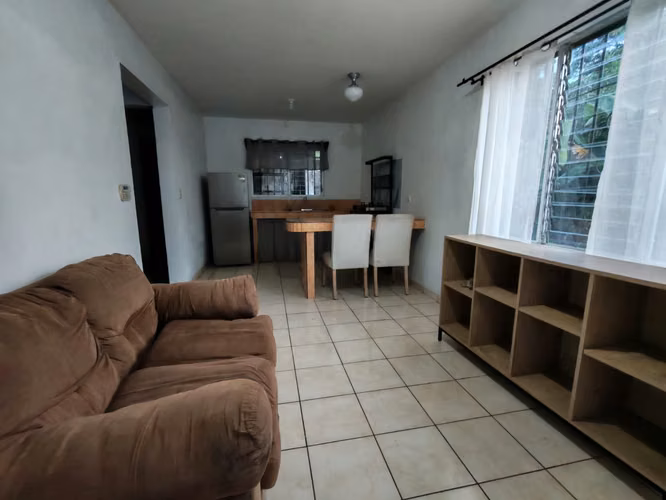 ALQUILER DE CASA SEMI AMOBLADA EN RÍO ORO DE SANTA ANA CON AMPLIO JARDÍN PRIVADO - Imagen 12