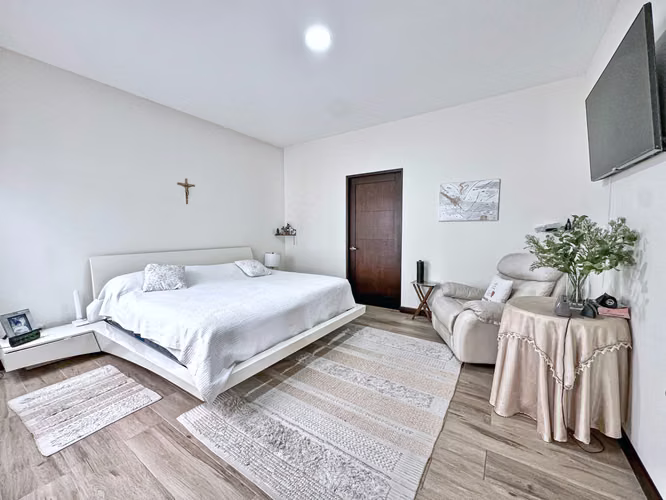 Casa Luz one level home with pool for sale in Escazu