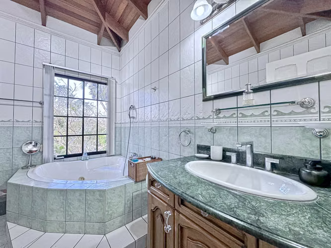 Casa Palm Gardens | 3 Properties | Santa Ana Suburban Living - Imagen 14