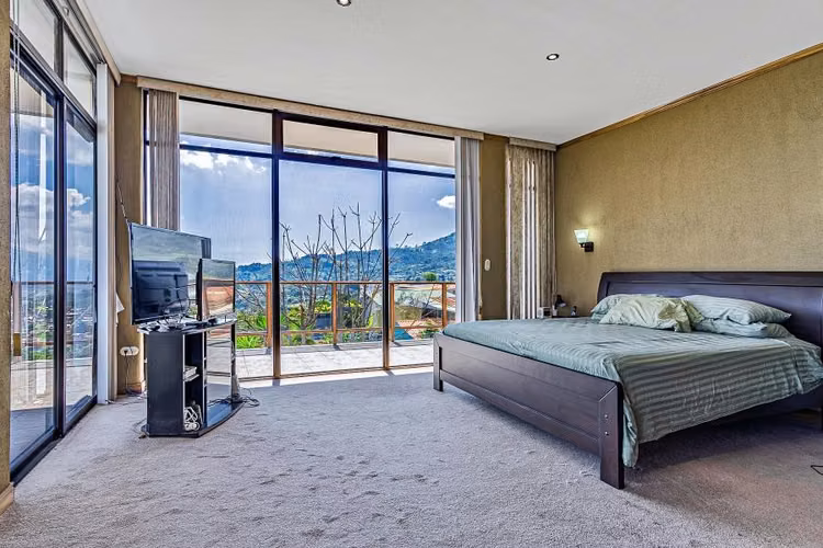 Casa San Antonio Hills | Independent mountainside home