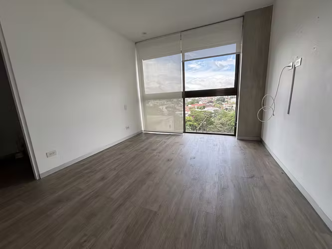 Venta de apartamento en piso alto, Condominio Nest Freses, Curridabat
