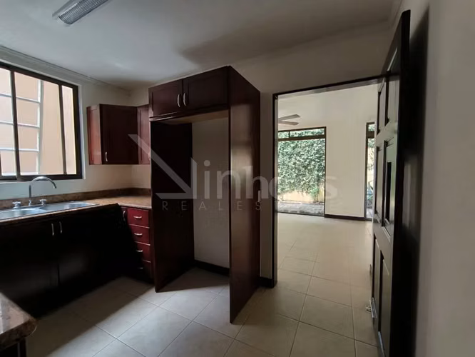 Alquiler de casa en residencial privado en Brasil de Santa Ana - Imagen 3