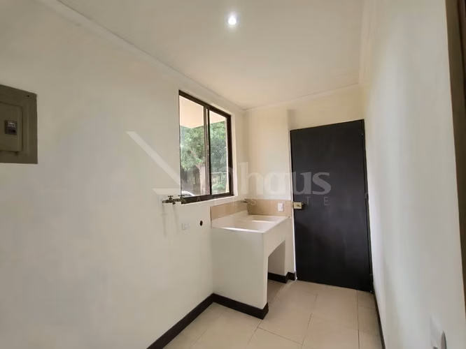 Alquiler de casa en residencial privado en Brasil de Santa Ana - Imagen 11