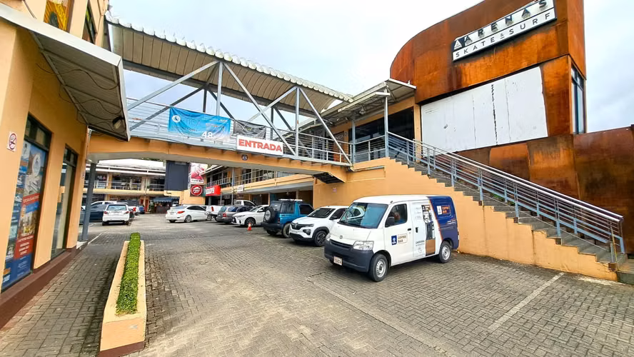 Espacio Comercial Versátil en Venta en Plaza Coral, Jacó - Imagen 8