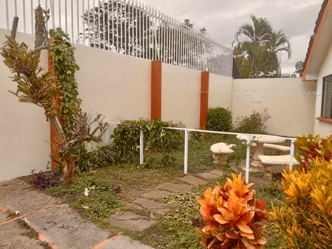 Dos casas gemelas en Bosques de Doña Rosa - Heredia - Imagen 8