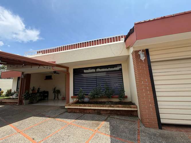Dos casas gemelas en Bosques de Doña Rosa - Heredia - Imagen 6
