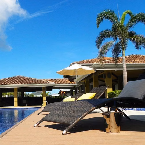 262 / Venta / Condominio Montesol / Primer piso / 2 balcones / Amenidades tipo resort