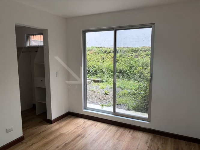 id 43323 Venta de Apartamento, Pinares de Curridabat - Imagen 9