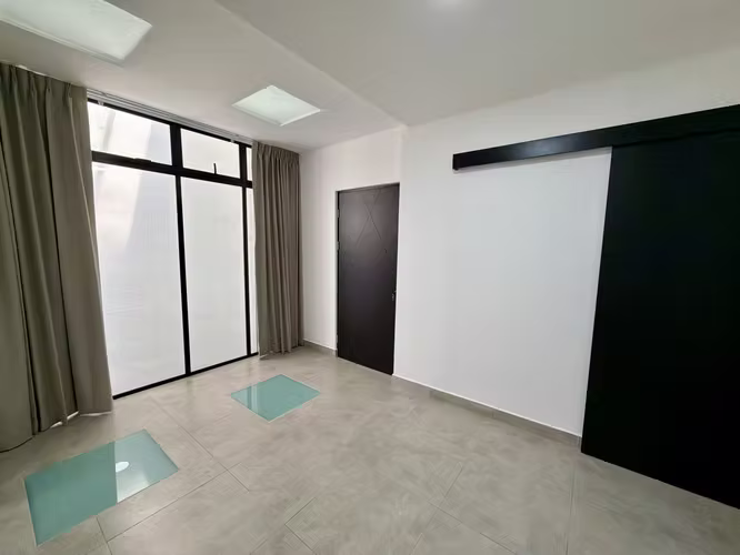 Alquiler de apartamentos nuevos. Incluyen servicios. Escazú - Imagen 13