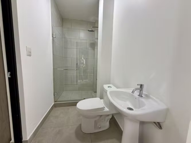 Alquiler de apartamentos nuevos. Incluyen servicios. Escazú - Imagen 8