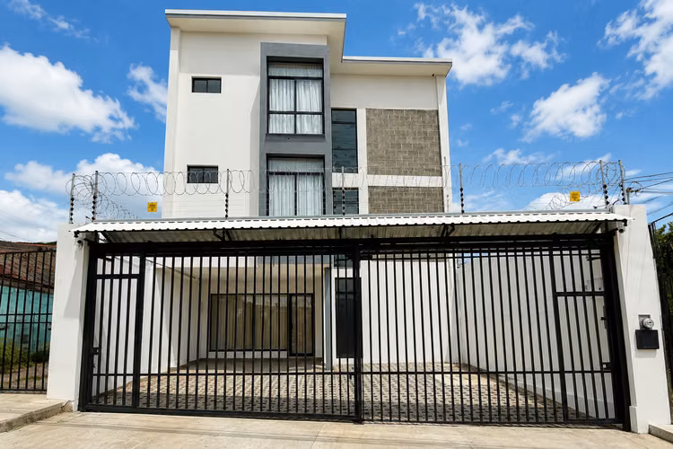 Alquiler de apartamentos nuevos. Incluyen servicios. Escazú