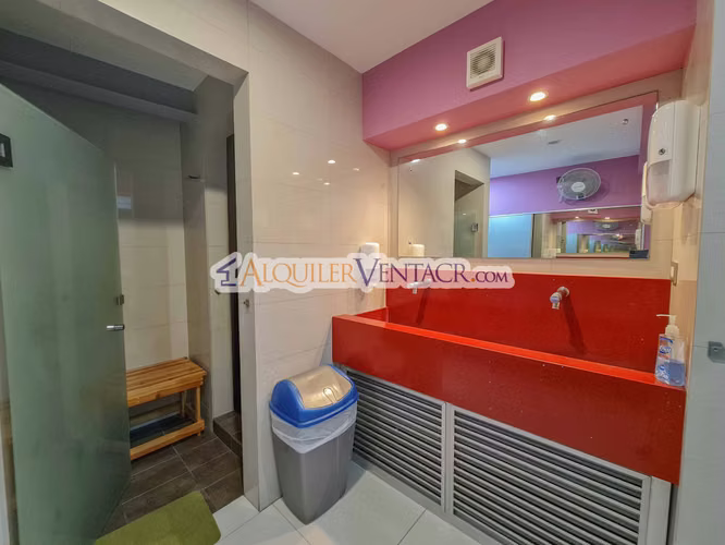LOCAL PARA OFICINA DE 281 M2 EN GUACHIPELIN ESCAZU - Imagen 13