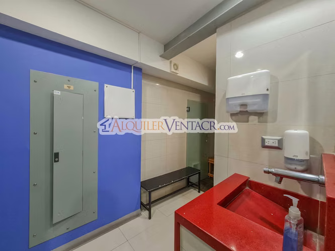 LOCAL PARA OFICINA DE 281 M2 EN GUACHIPELIN ESCAZU - Imagen 11