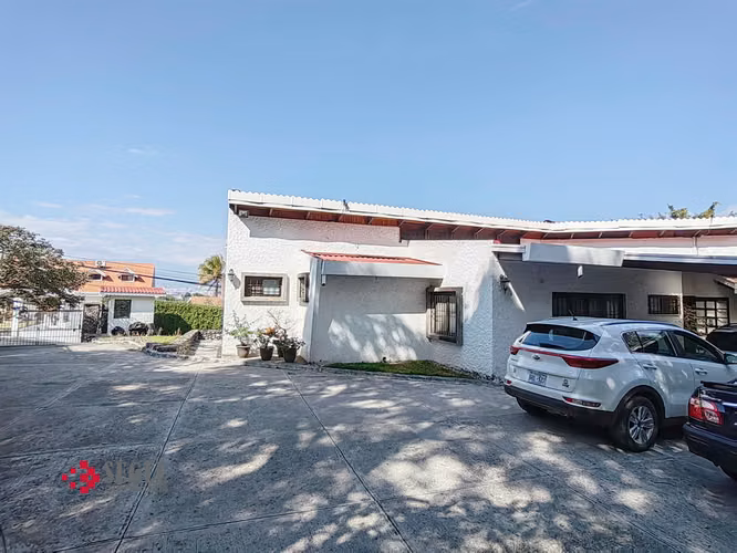 Casa de una planta en venta, Escazú, San Rafael, Bello Horizonte. - Imagen 3