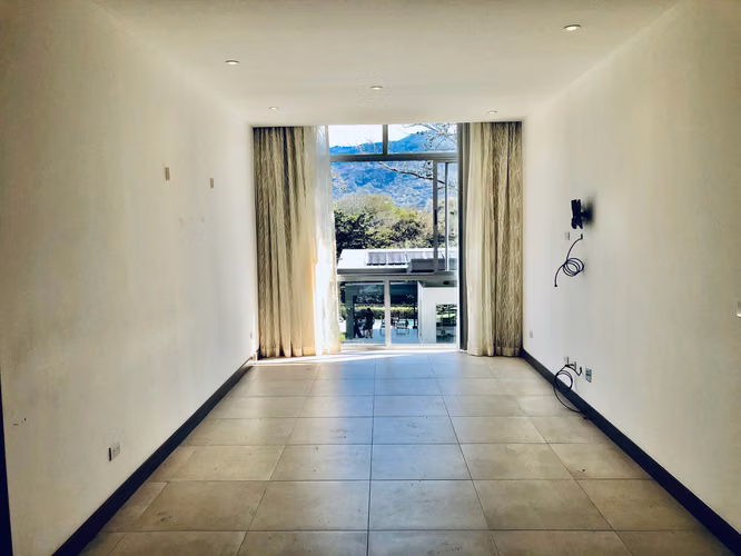 LINDORA-SANTA ANA! LUJOSO APARTAMENTO DE 2 HAB/2BAÑOS/2PARQUEOS - Imagen 3