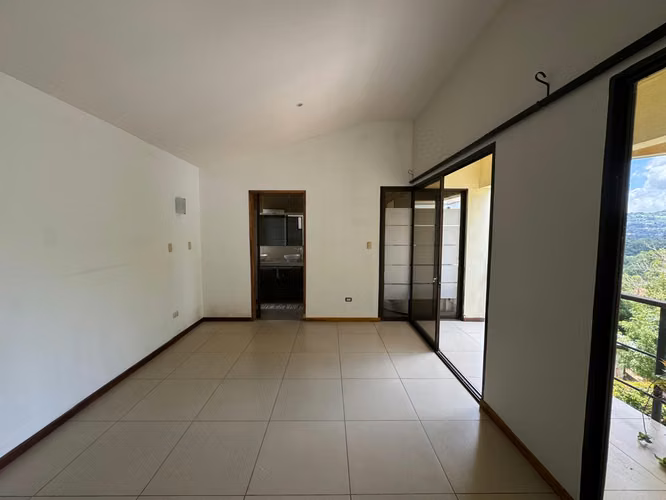 Alquiler de casa en Escazú, Altos de Carrizal – 3 dormitorios, jardín y vista al Valle Central - Imagen 12