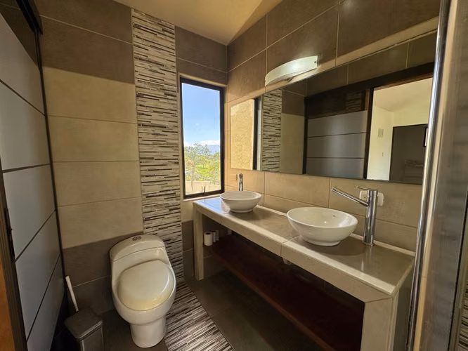 Alquiler de casa en Escazú, Altos de Carrizal – 3 dormitorios, jardín y vista al Valle Central - Imagen 16