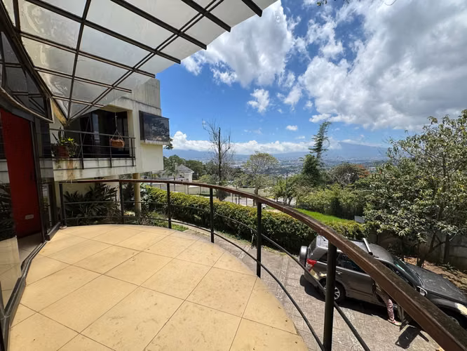 Alquiler de casa en Escazú, Altos de Carrizal – 3 dormitorios, jardín y vista al Valle Central - Imagen 7