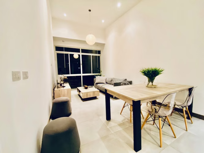 LINDORA-SANTA ANA! LUJOSO APARTAMENTO AMUEBLADO DE 2 HAB/2BAÑOS/2PARQUEOS - Imagen 4
